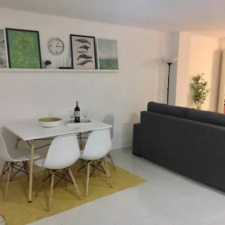 With One Bedroom In Estepona, With Pool Access And Furnished Apartment *